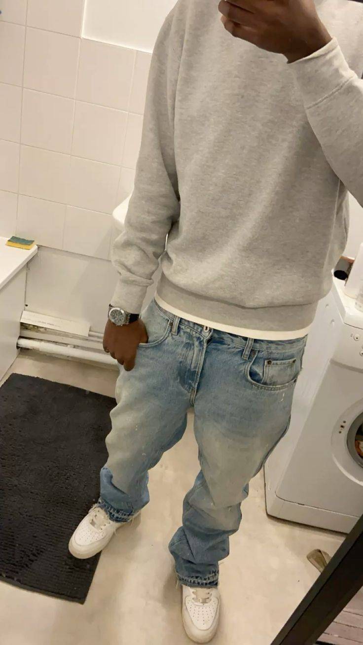 Basic Crewneck Outfit