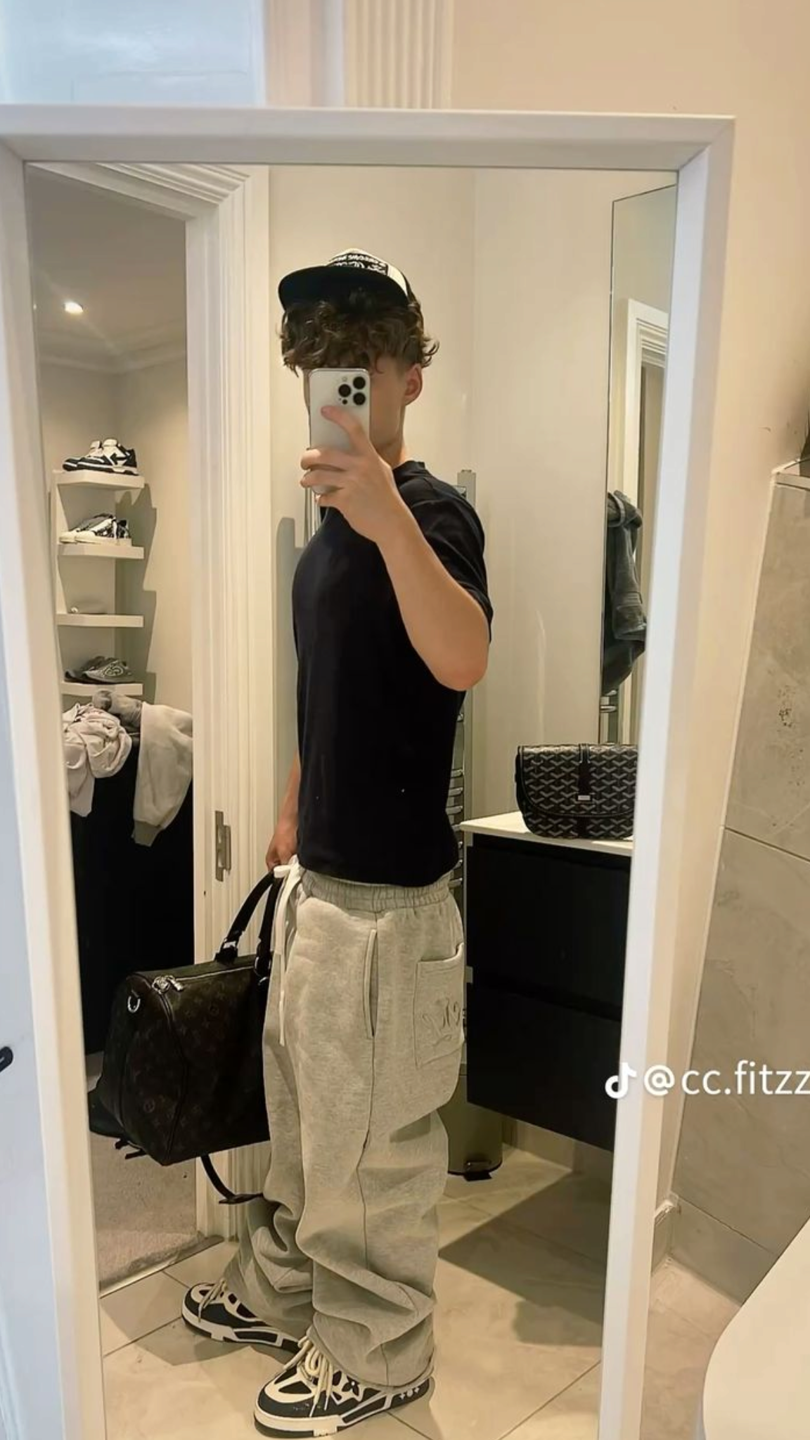 Casual Fit