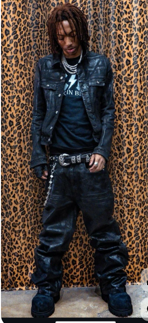 Opium Outfit