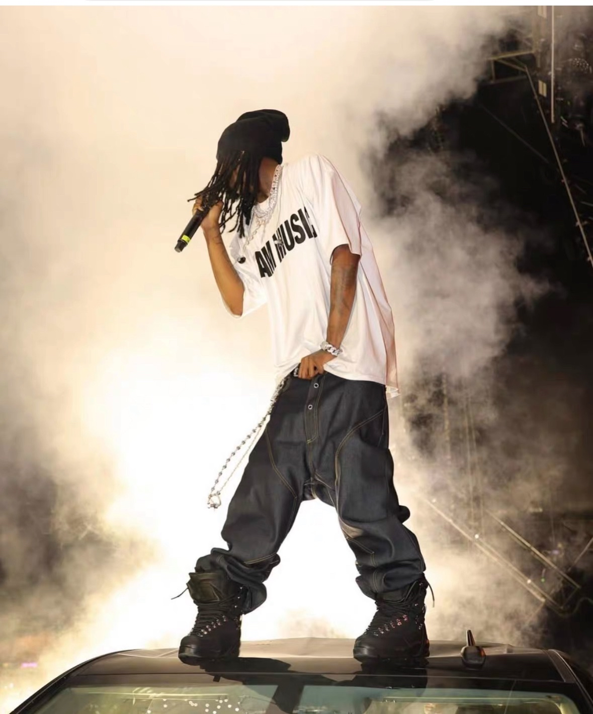 Carti Outfit