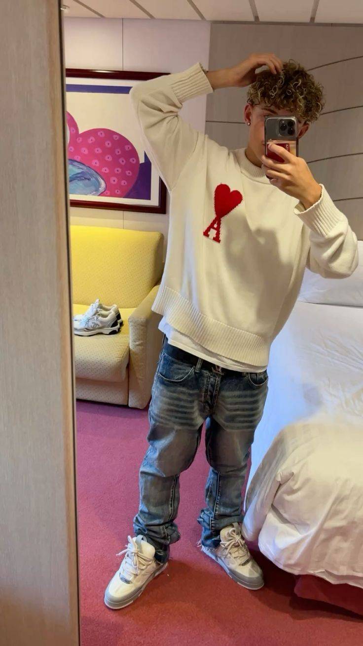 Ami Outfit